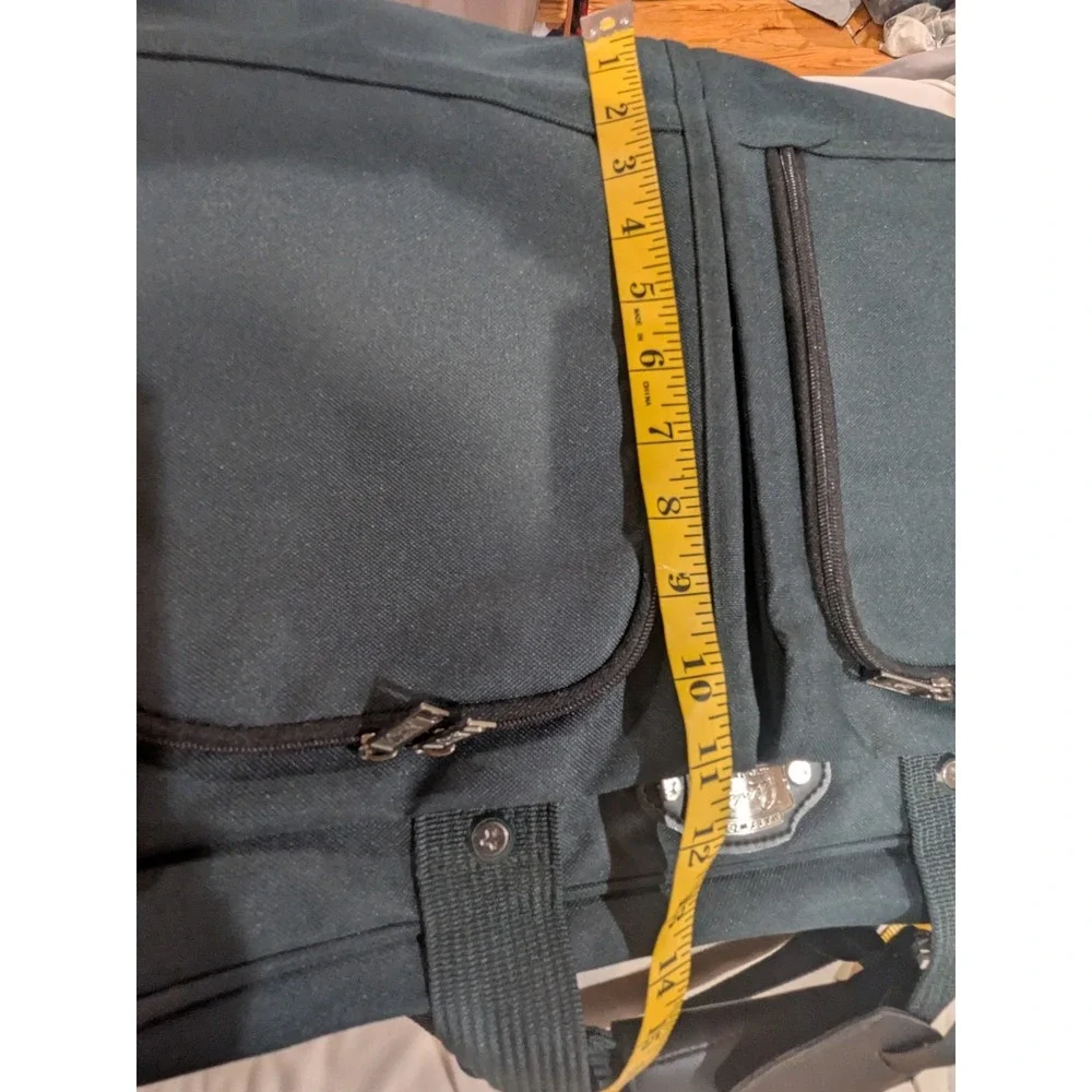 Vintage Ricardo Beverly Hills Forest Green Canvas Duffel Travel Carry On Bag‎